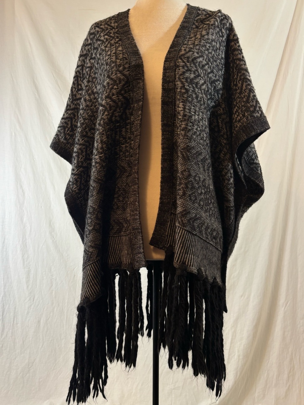 Banana Republic Heritage Wool Alpaca Fringe Poncho XS S Boho Quiet Luxury